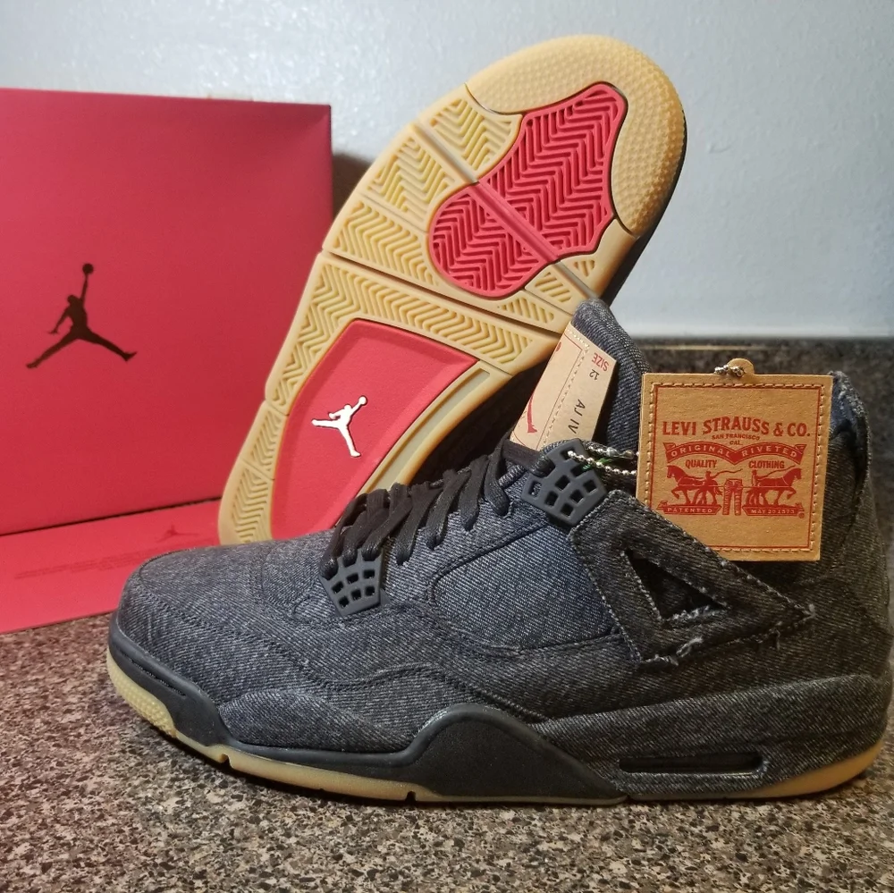 NIKE AIR JORDAN 4 IV RETRO LEVI'S STRAUSS A02571-001 BLACK DENIM SNEAKER SIZE 12 - Picture 1 of 7